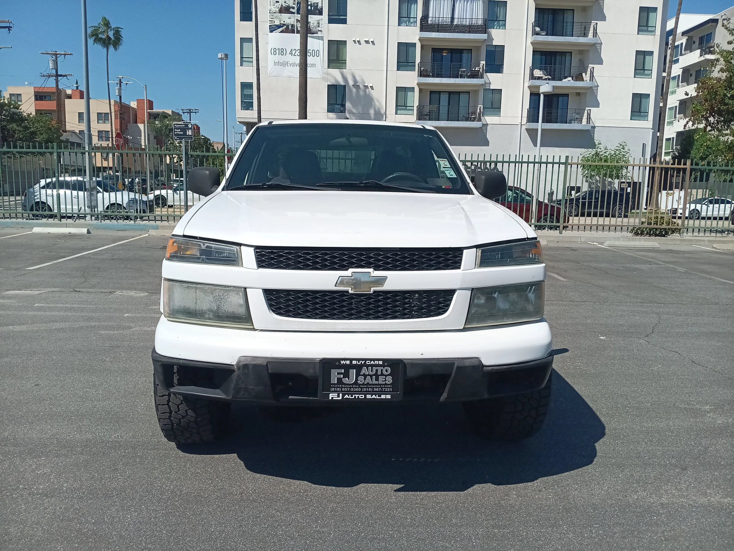 Used 2010 Chevrolet Colorado W/T AWD/4WD image 2