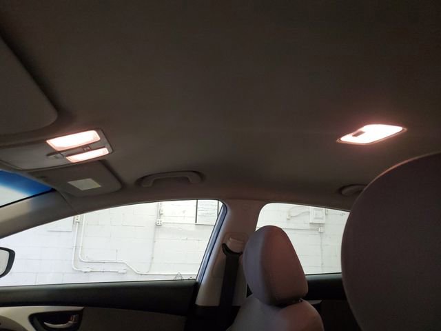 Used 2016 Hyundai Elantra SE image 22