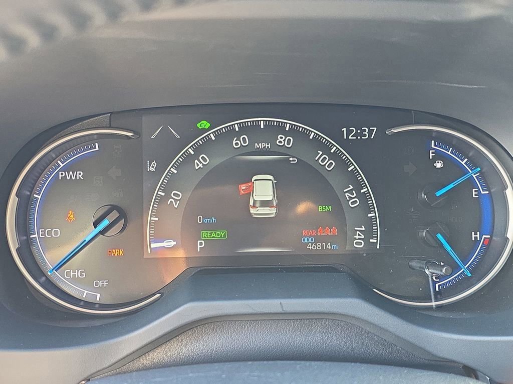 Used 2023 Toyota RAV4 SE image 33