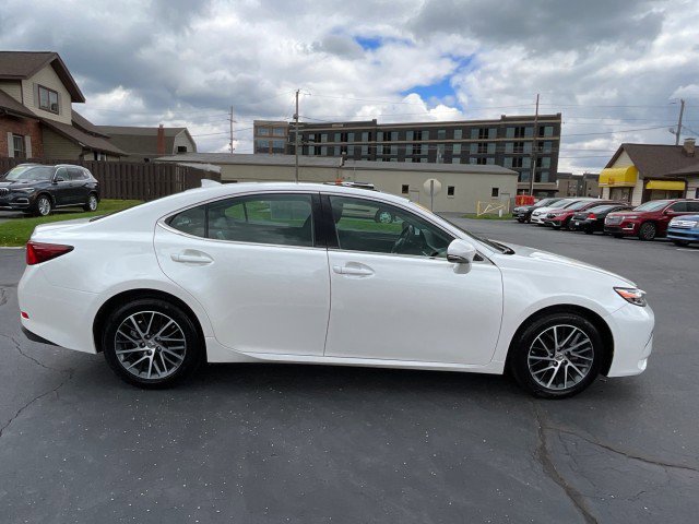 Used 2017 Lexus ES 350 w/ Luxury Package FWD image 8