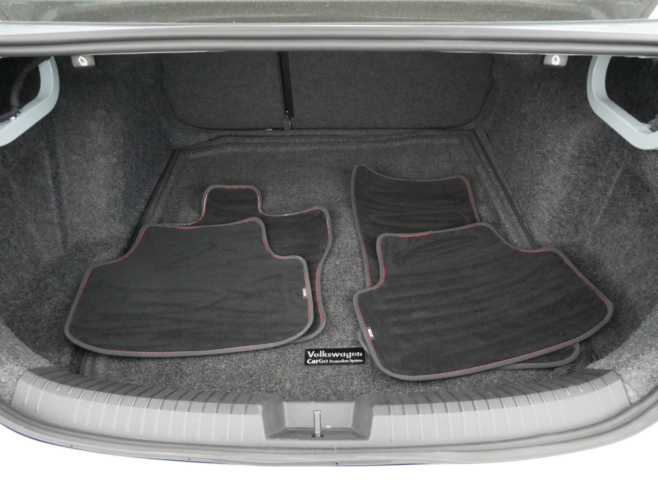 Certified 2025 Volkswagen Jetta GLI Autobahn image 18