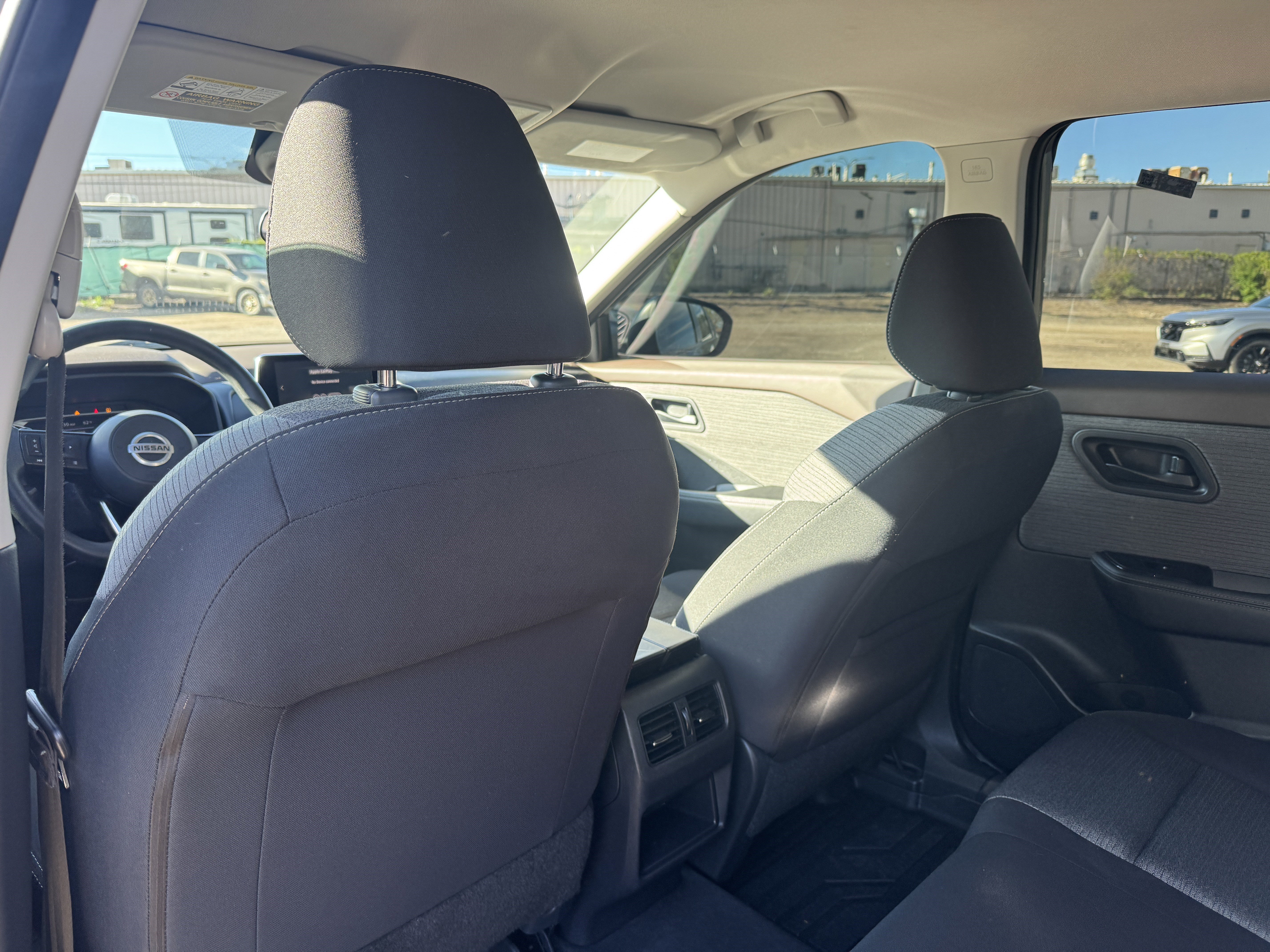 Used 2021 Nissan Rogue S image 14