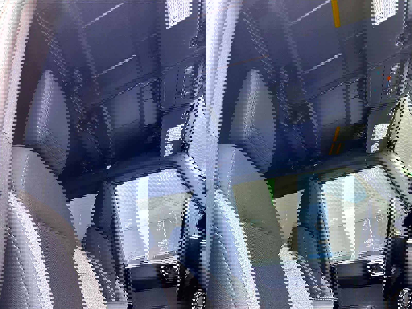 Used 2025 Ford Bronco Big Bend image 23