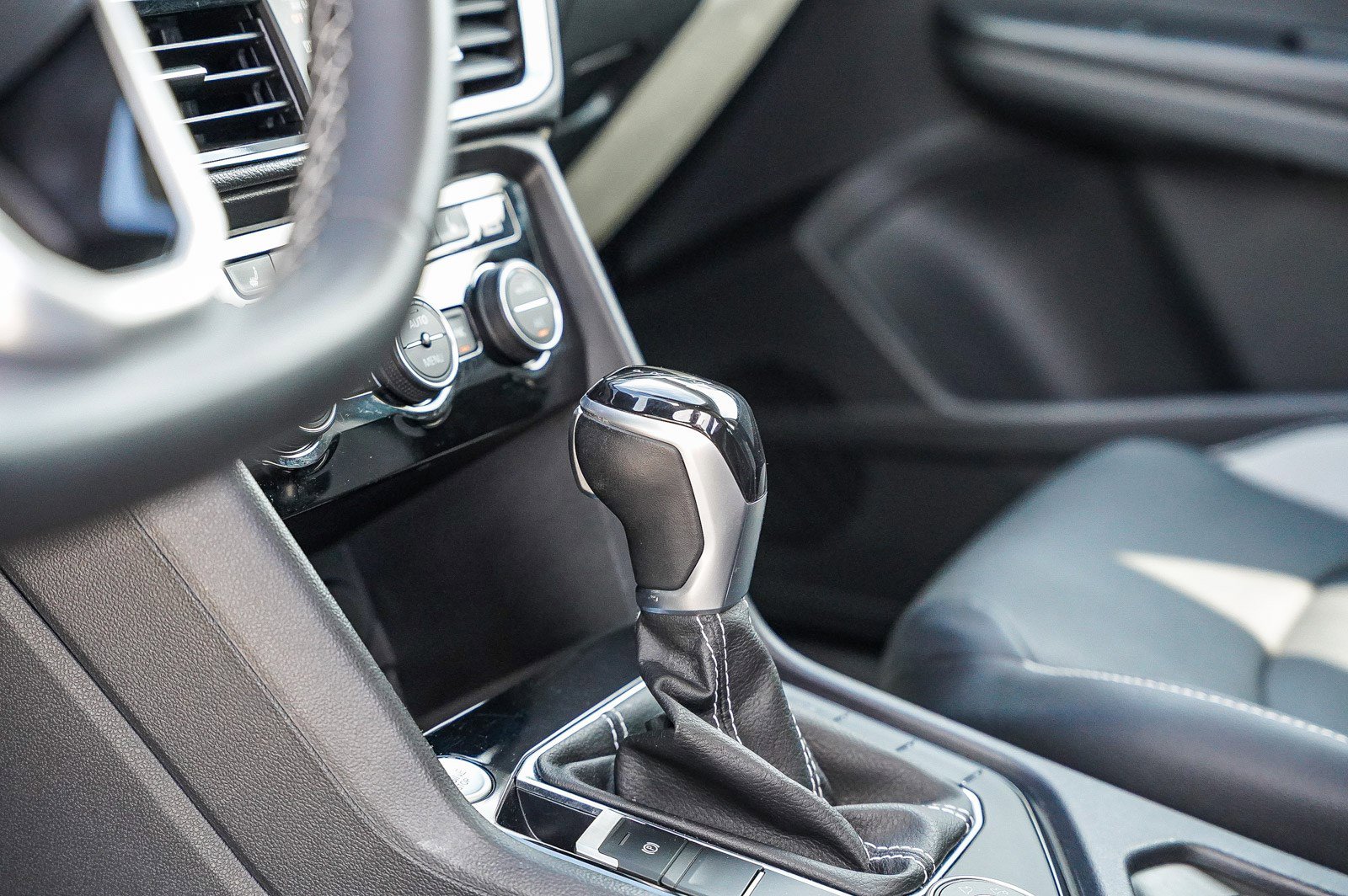 Used 2023 Volkswagen Taos SEL image 22