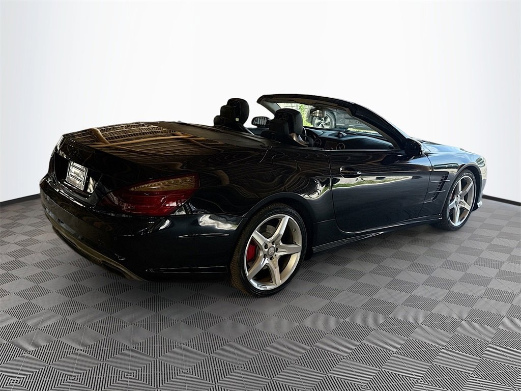 Used 2013 Mercedes-Benz SL 550 w/ Premium Pkg image 8