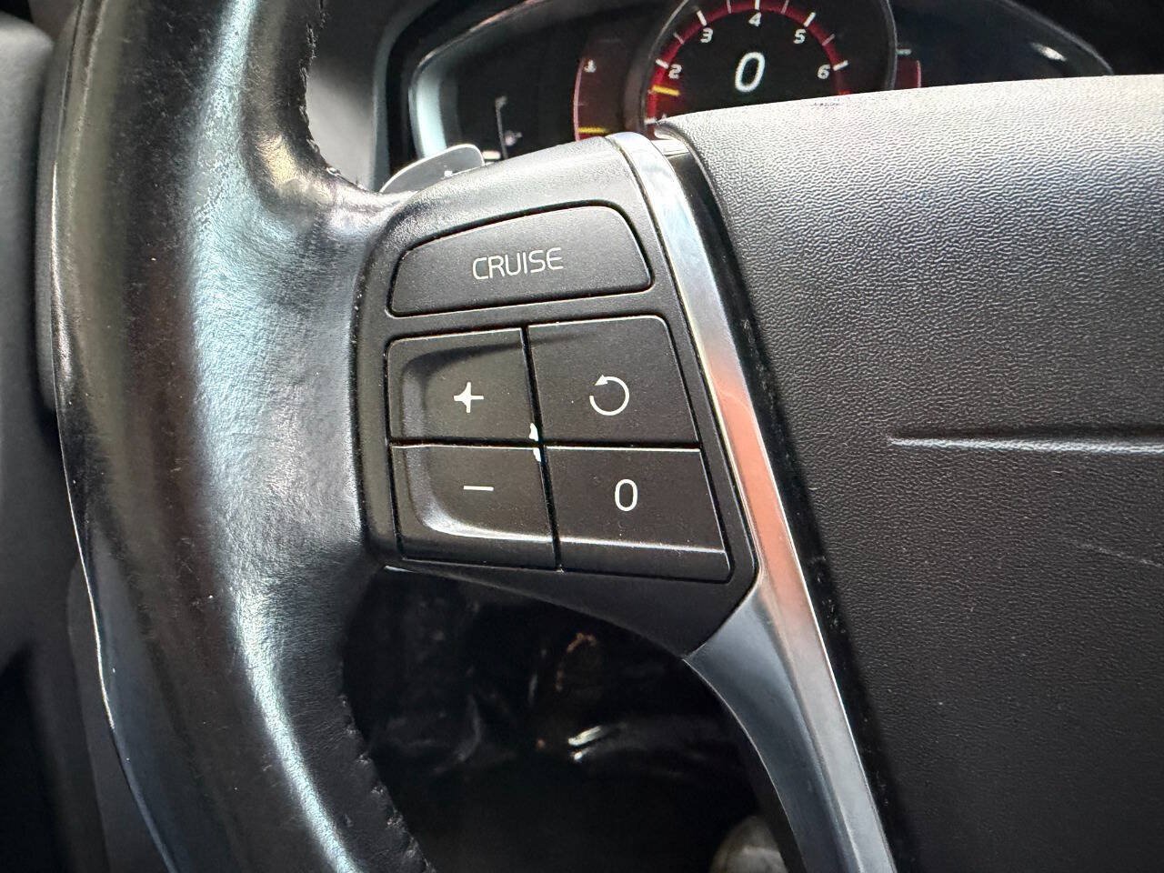 Used 2015 Volvo XC60 T6 w/ Protection Package AWD/4WD image 22