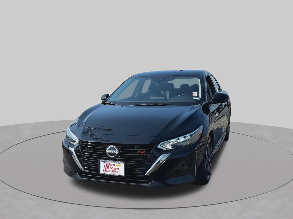 Used 2025 Nissan Sentra SR FWD image 4