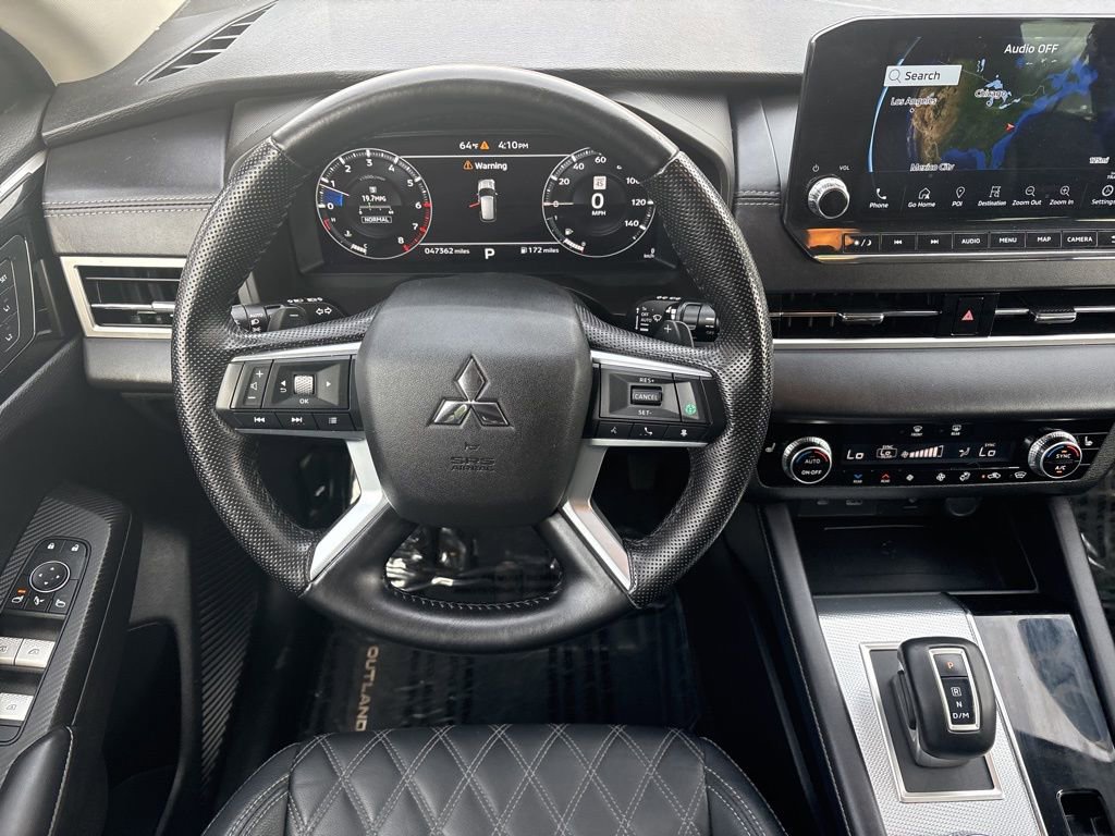 Used 2023 Mitsubishi Outlander SEL AWD/4WD image 16