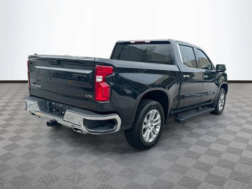 Used 2024 Chevrolet Silverado 1500 LTZ AWD/4WD image 6