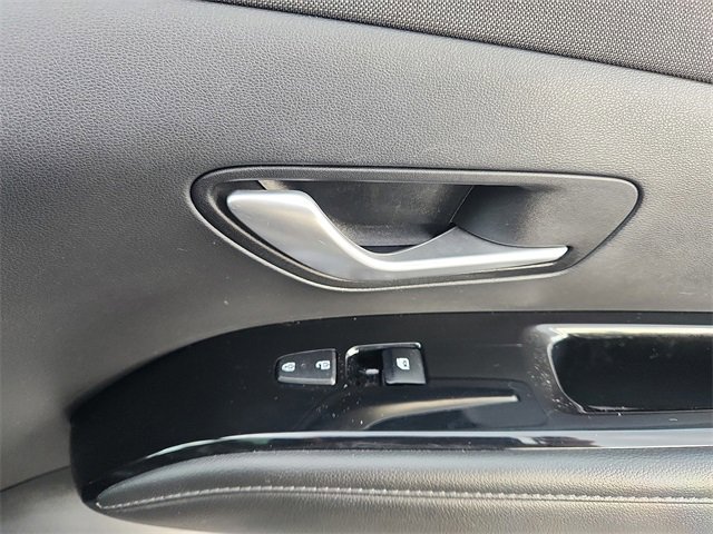 Certified 2023 Hyundai Tucson Limited w/ Cargo Package image 33