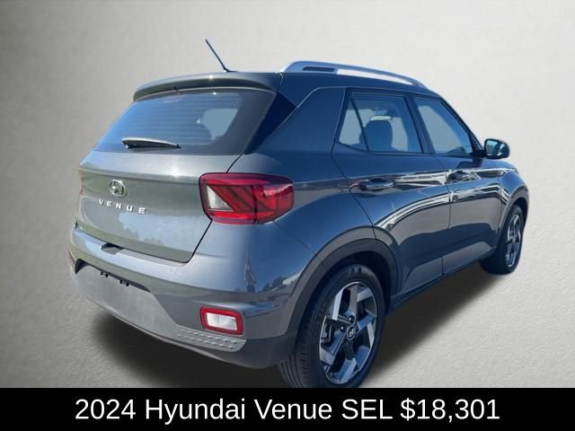Used 2024 Hyundai Venue SEL image 5