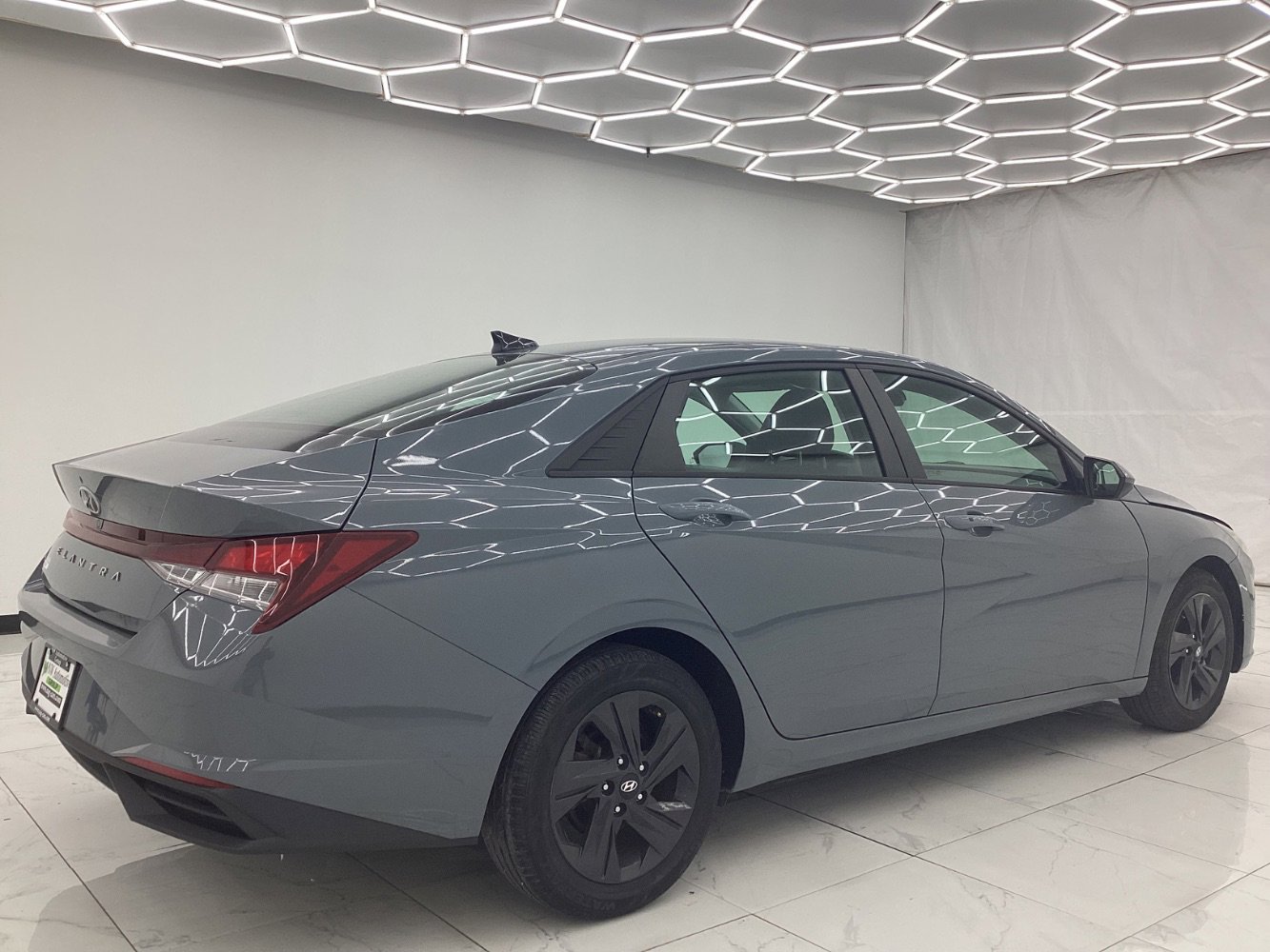 Used 2021 Hyundai Elantra SEL w/ Convenience Package image 12