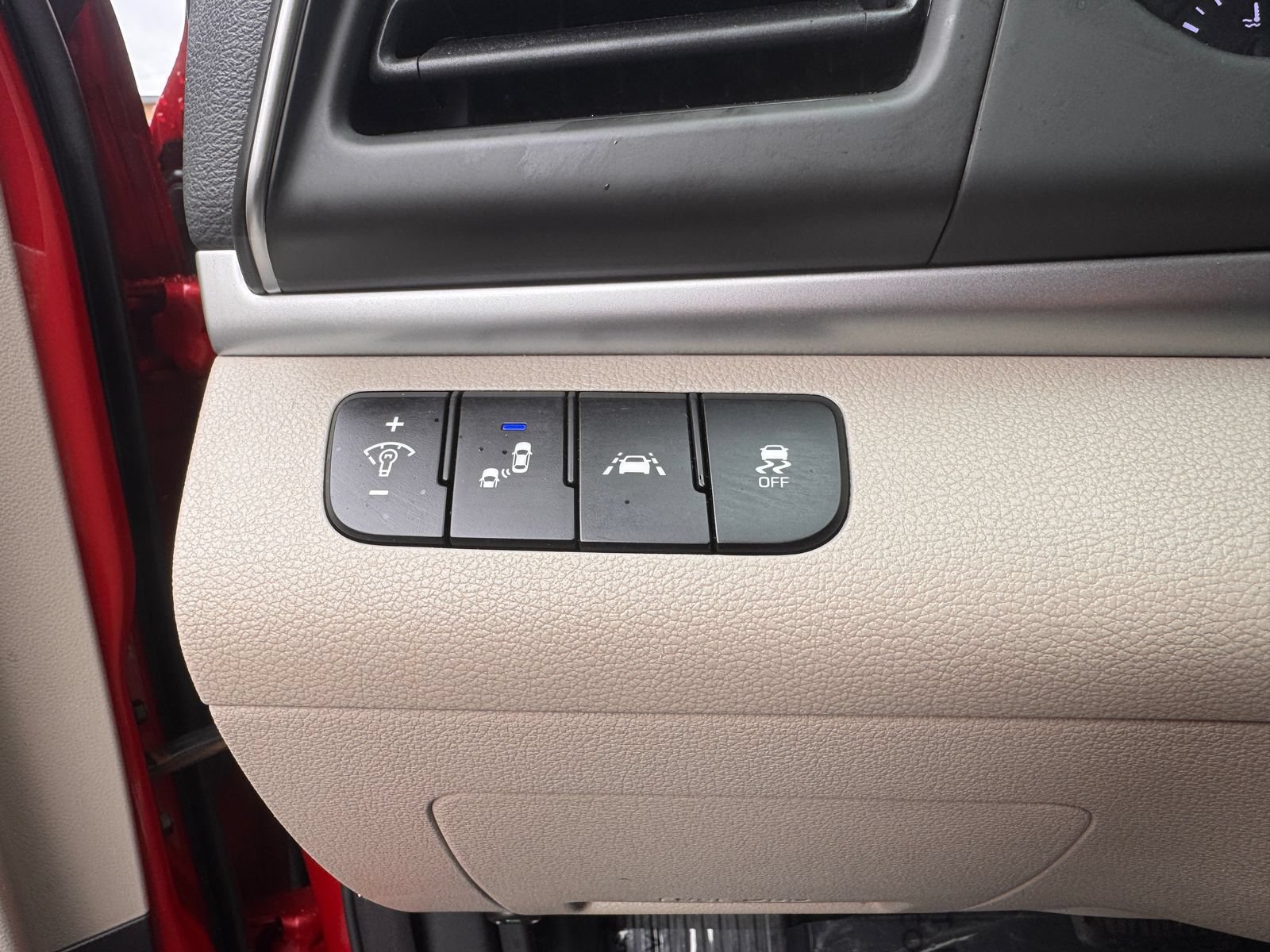 Used 2020 Hyundai Elantra Value Edition FWD image 33