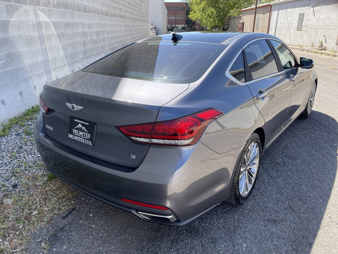 Used 2015 Hyundai Genesis 3.8 w/ Option Group 02 RWD image 5