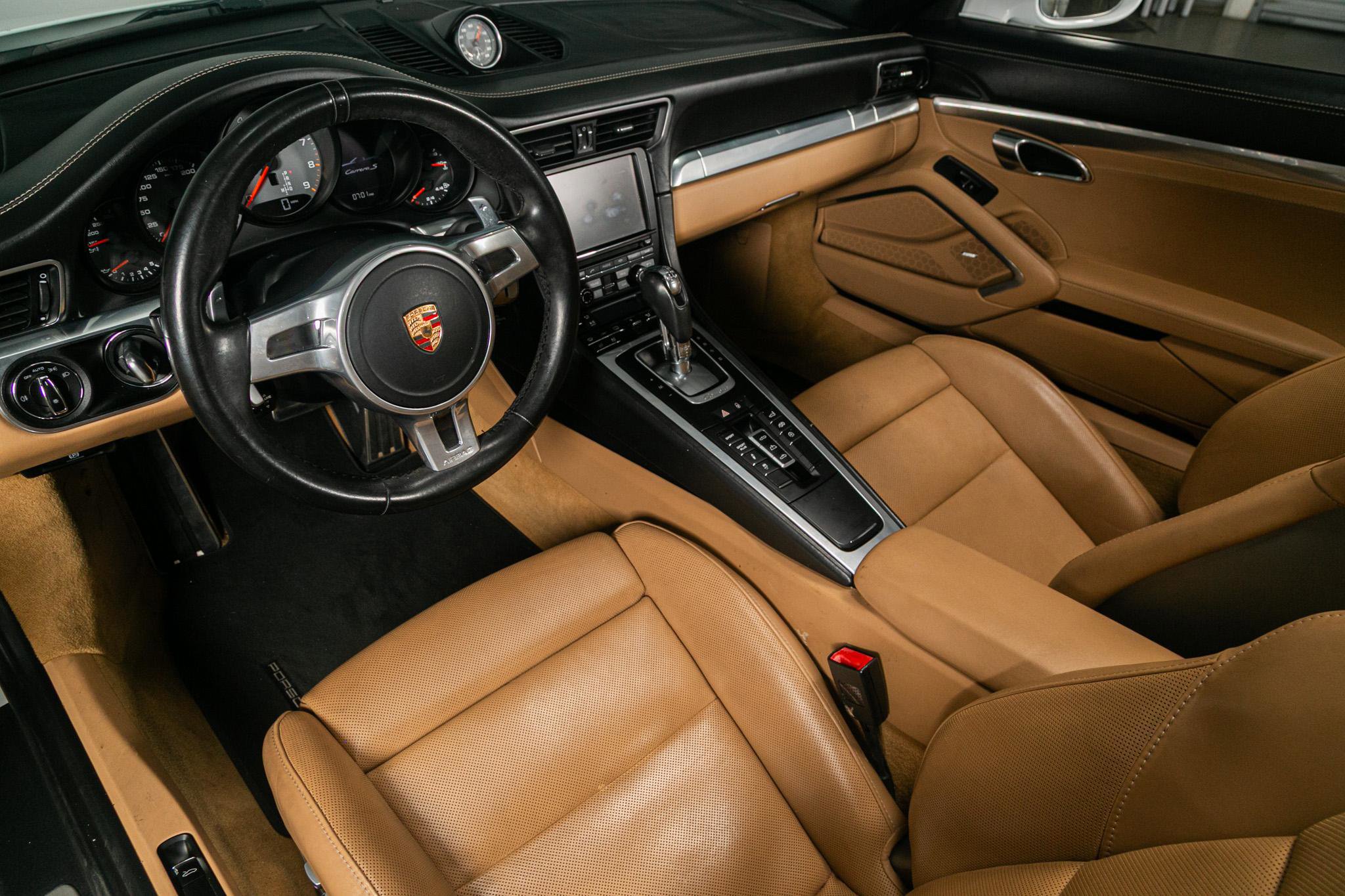 Used 2015 Porsche 911 Carrera S image 2