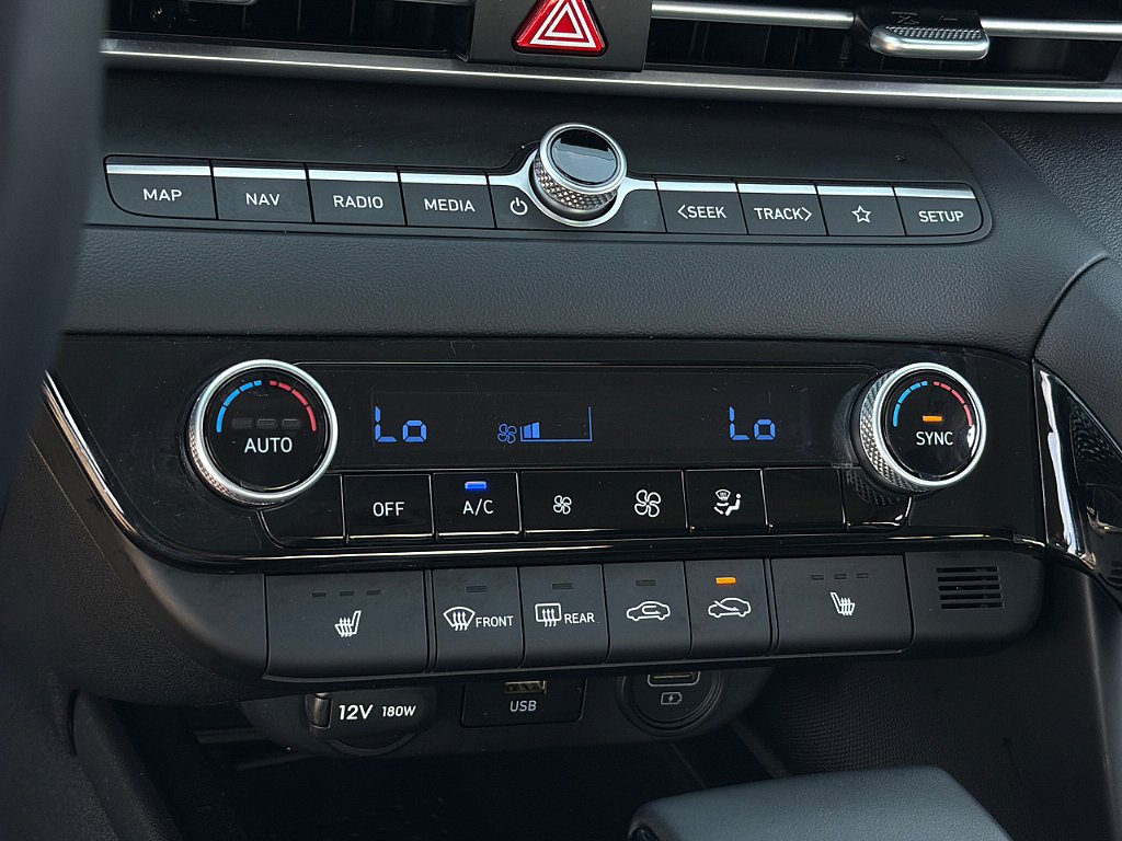 Certified 2023 Hyundai Elantra SEL w/ Convenience Package image 15