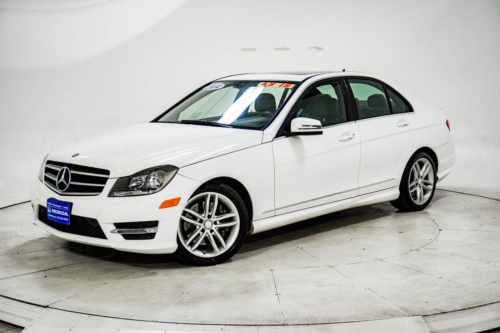 Used 2014 Mercedes-Benz C 300 4MATIC Sedan image 1
