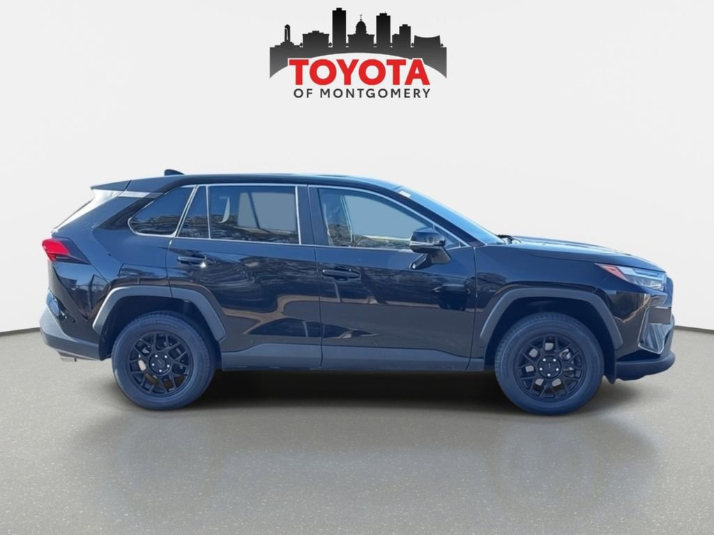 Used 2023 Toyota RAV4 LE image 2