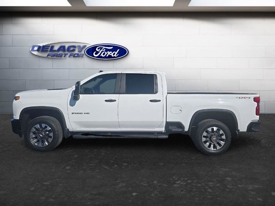 Used 2022 Chevrolet Silverado 2500 Custom w/ Custom Value Package AWD/4WD image 3