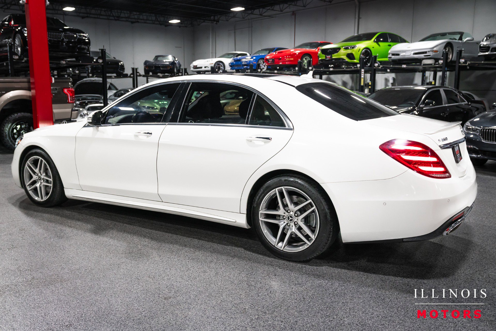 Used 2019 Mercedes-Benz S 560 4MATIC Sedan image 3