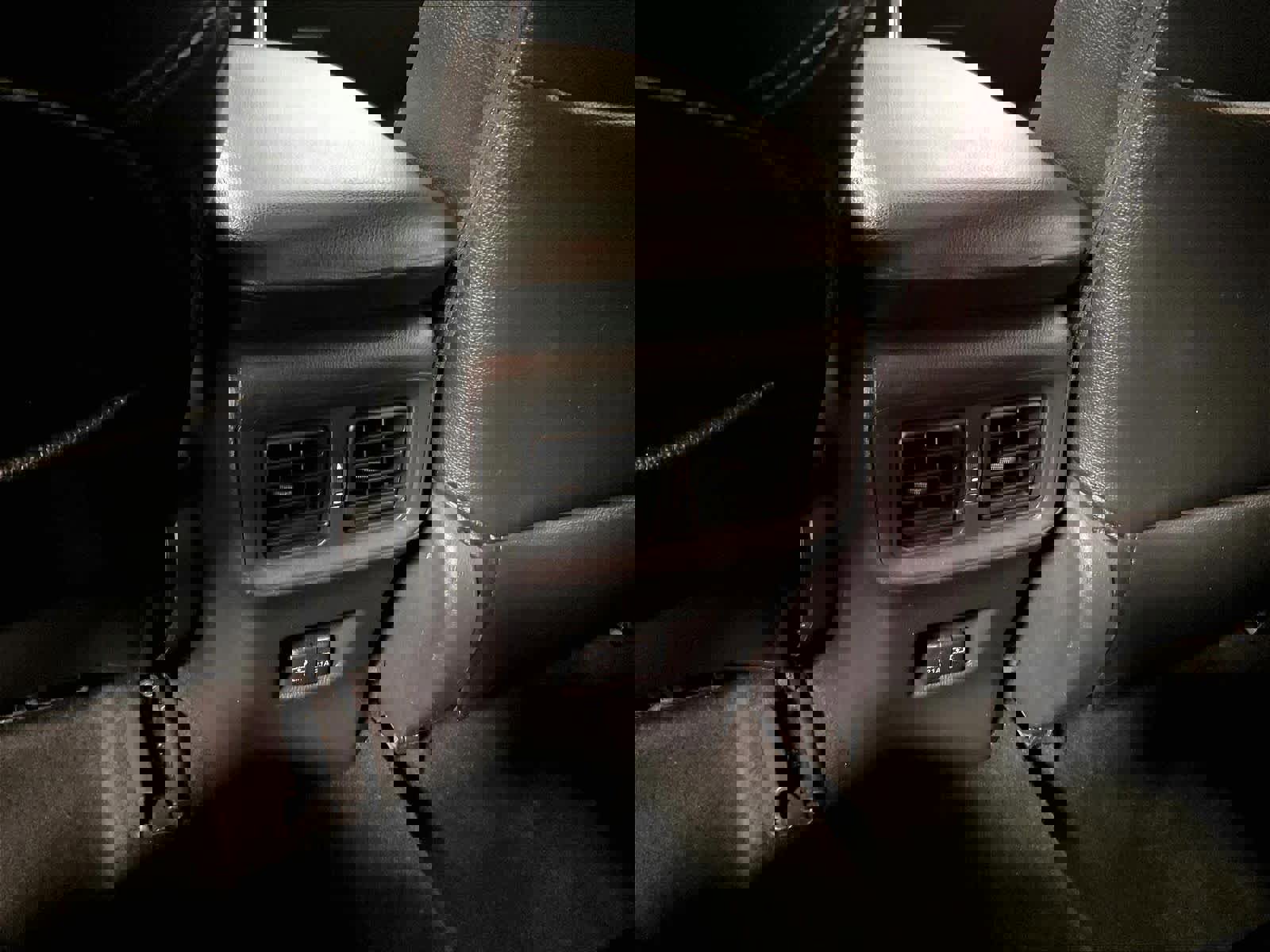 Used 2020 Toyota RAV4 XLE w/ Convenience Package image 28