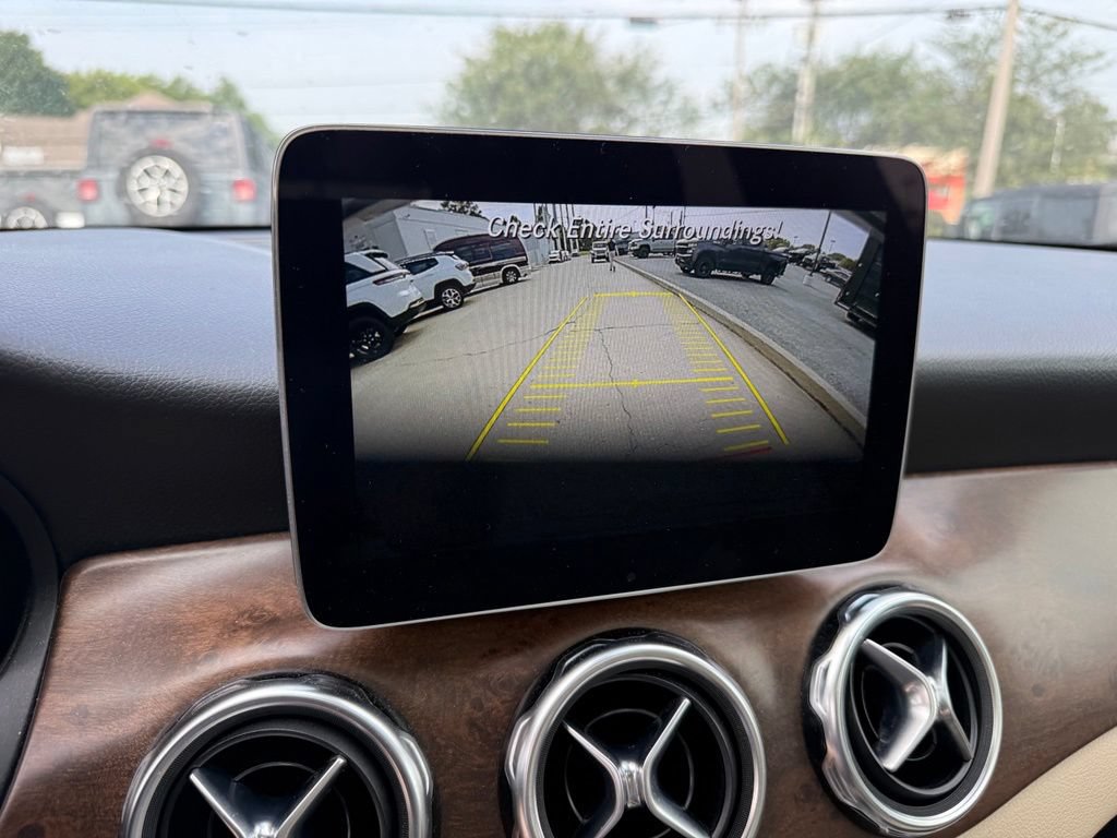 Used 2019 Mercedes-Benz GLA 250 w/ Convenience Package image 19