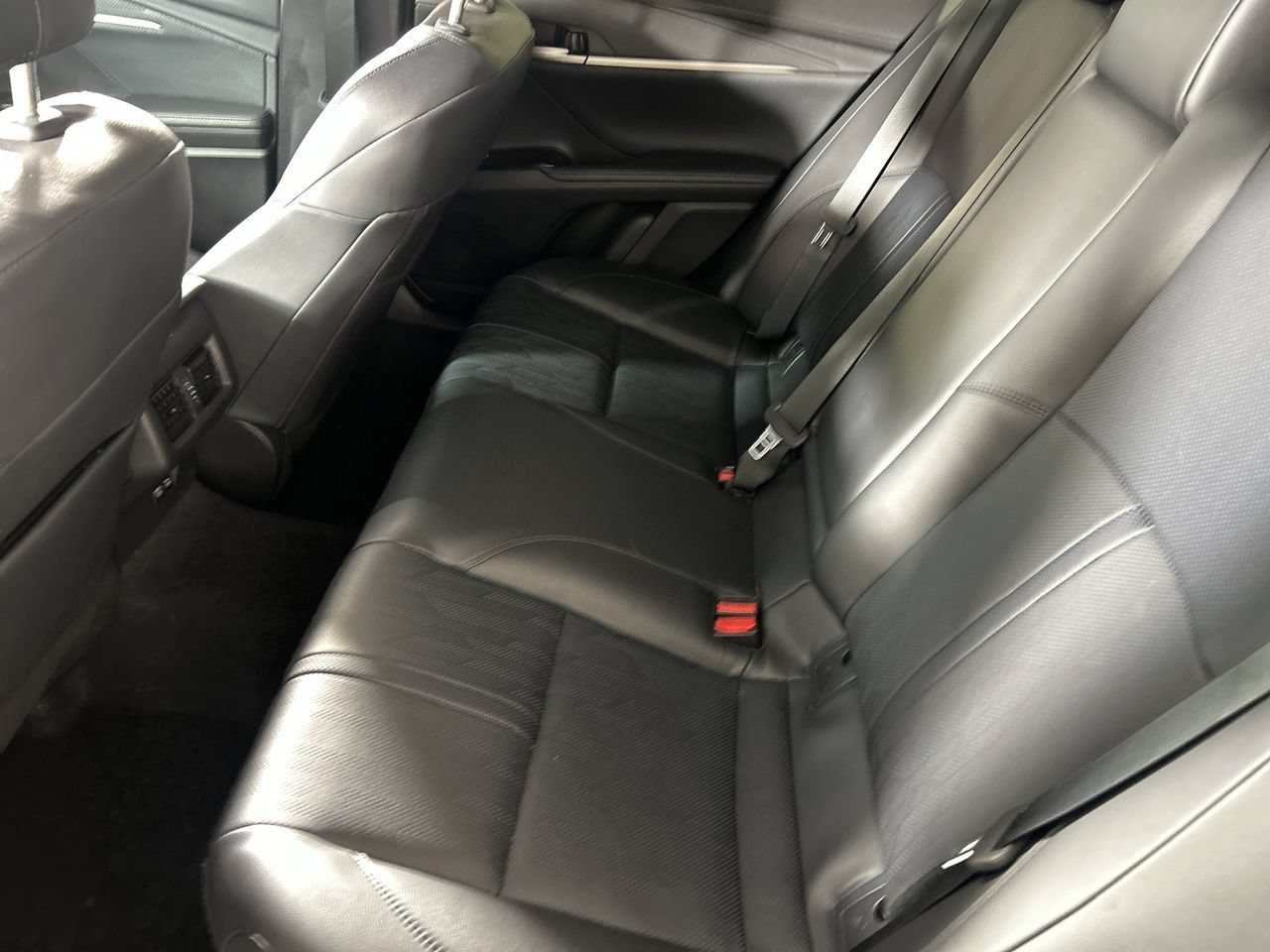 Used 2025 Toyota Camry XSE FWD image 23