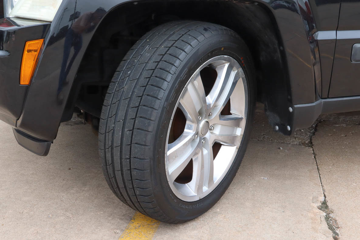Used 2012 Jeep Liberty Sport AWD/4WD image 17
