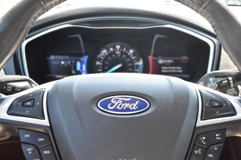 Used 2013 Ford Fusion Energi Titanium w/ Driver Assist Pkg FWD image 18
