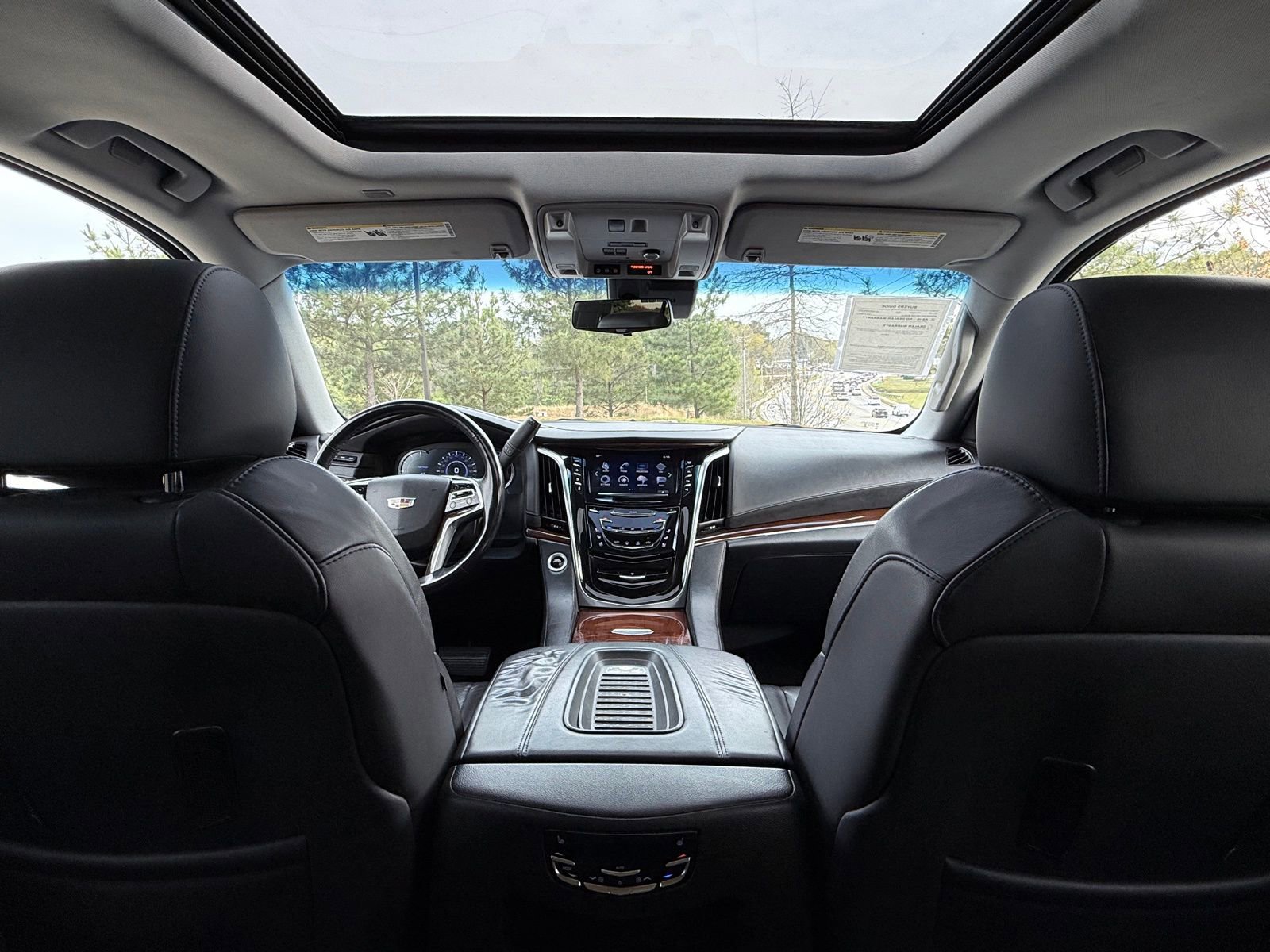 Used 2018 Cadillac Escalade Luxury image 33