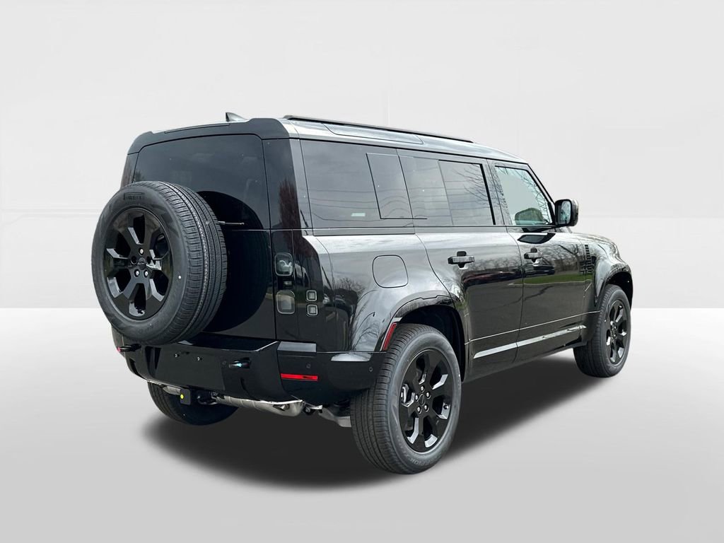 New 2026 Land Rover Defender 110 X-Dynamic SE image 4