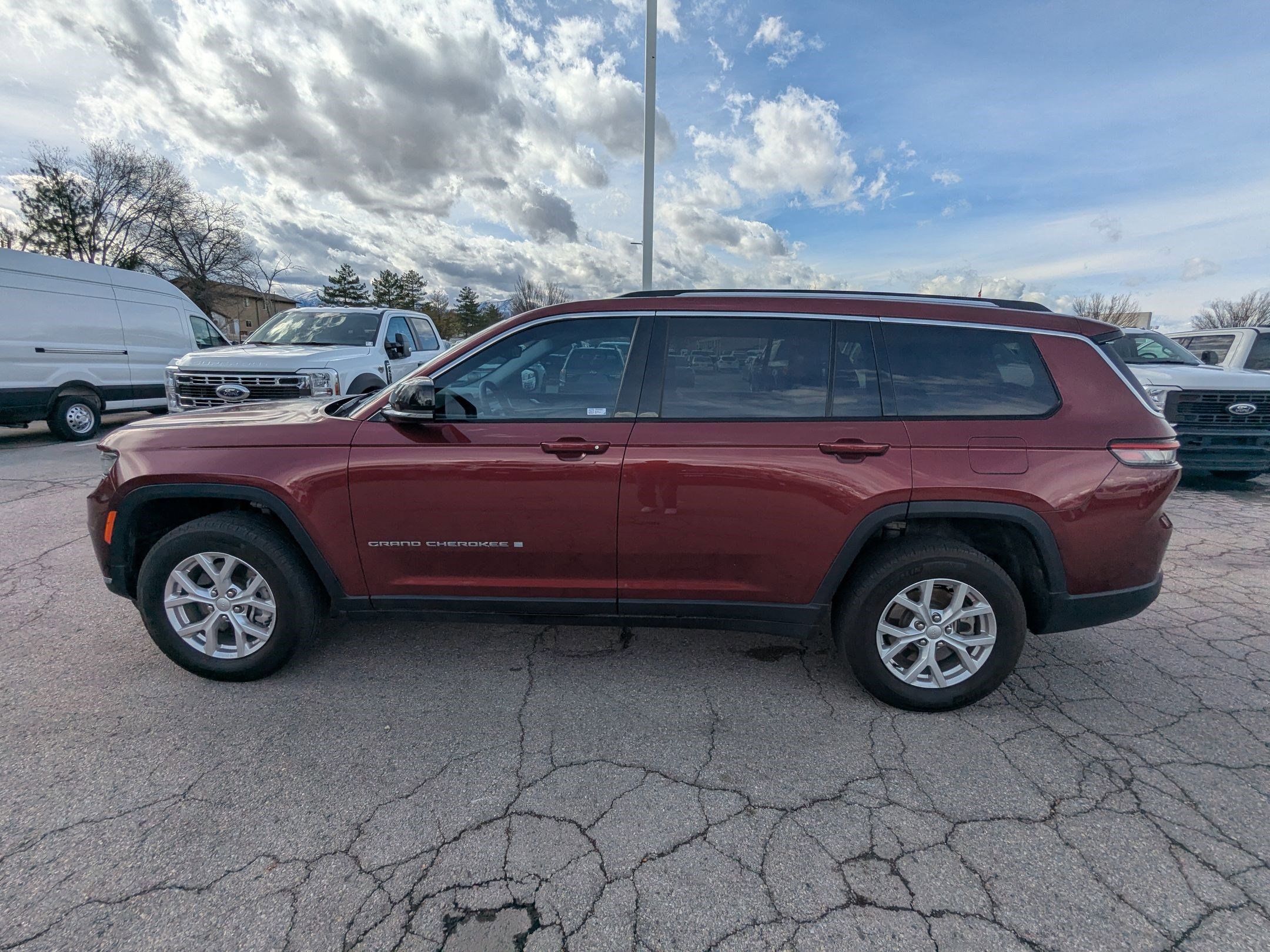 Used 2023 Jeep Grand Cherokee L Limited image 9