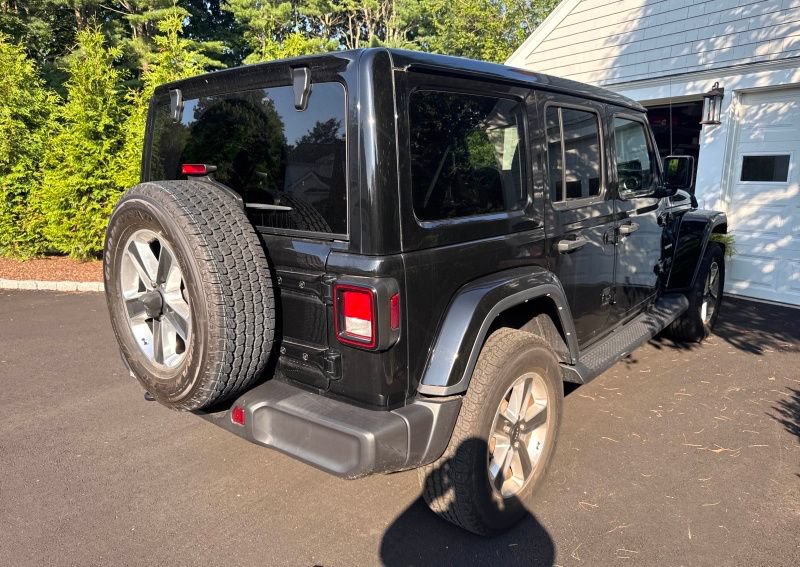 Used 2022 Jeep Wrangler Unlimited Sahara w/ Cold Weather Group AWD/4WD image 3