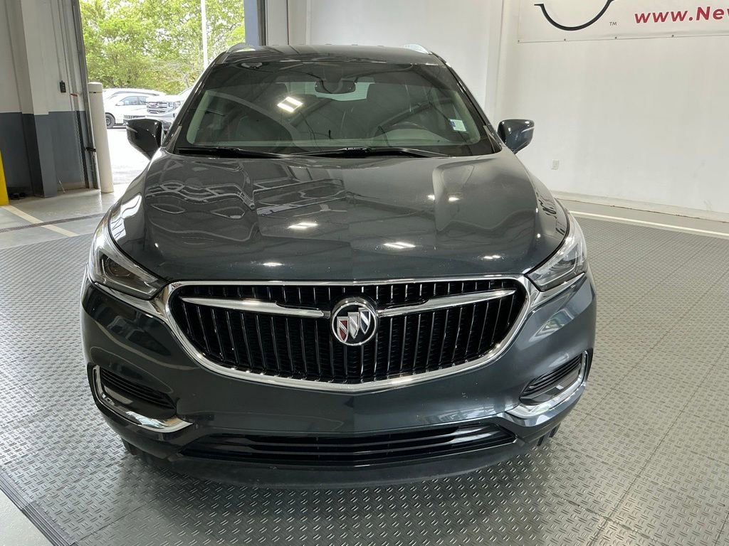 Used 2020 Buick Enclave Essence w/ LPO, Cargo Package FWD image 18