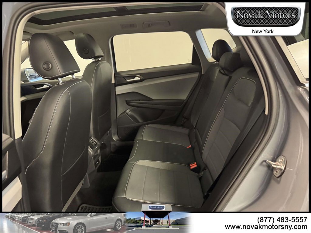 Used 2022 Volkswagen Taos SE image 11