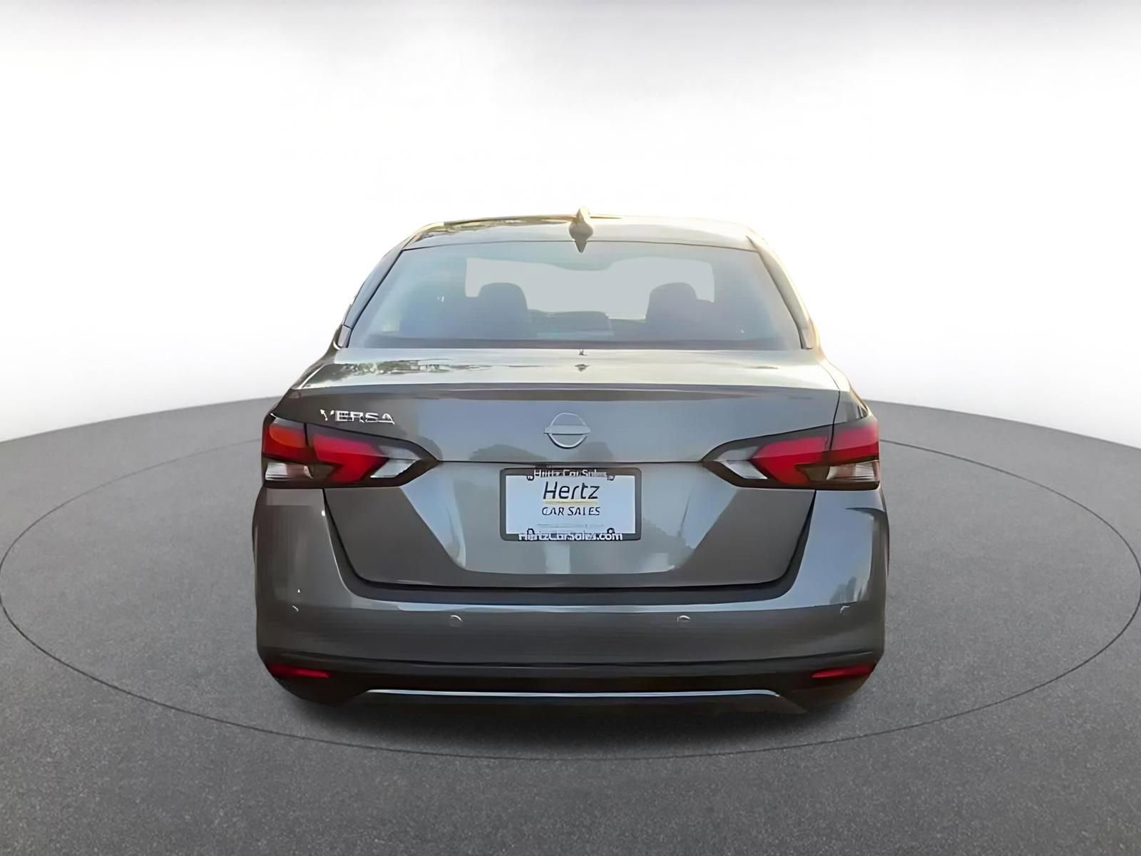 Used 2025 Nissan Versa SV image 12