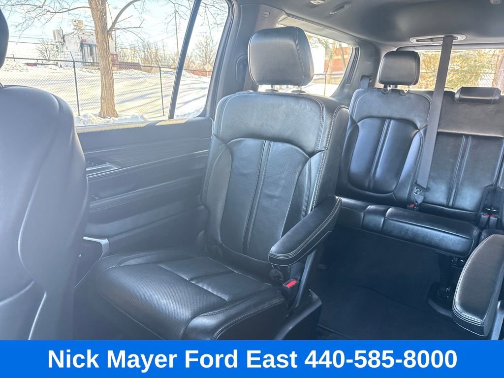 Used 2024 Jeep Wagoneer Series III image 23