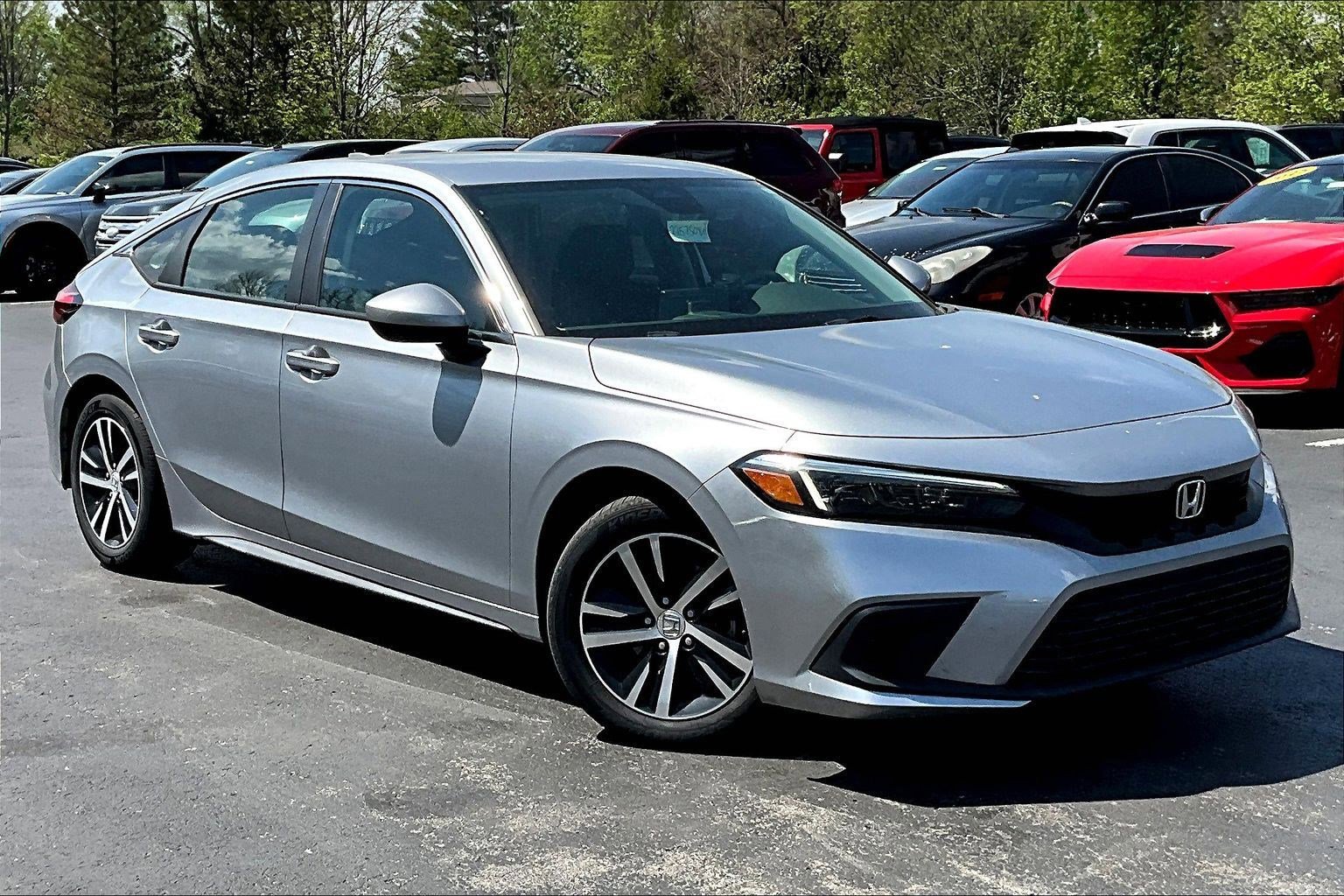 Used 2023 Honda Civic LX image 2