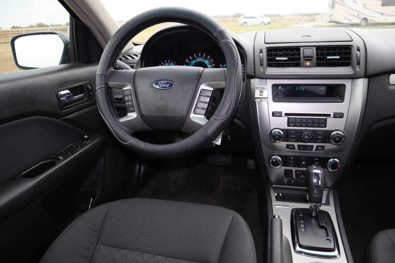 Used 2010 Ford Fusion SE image 27