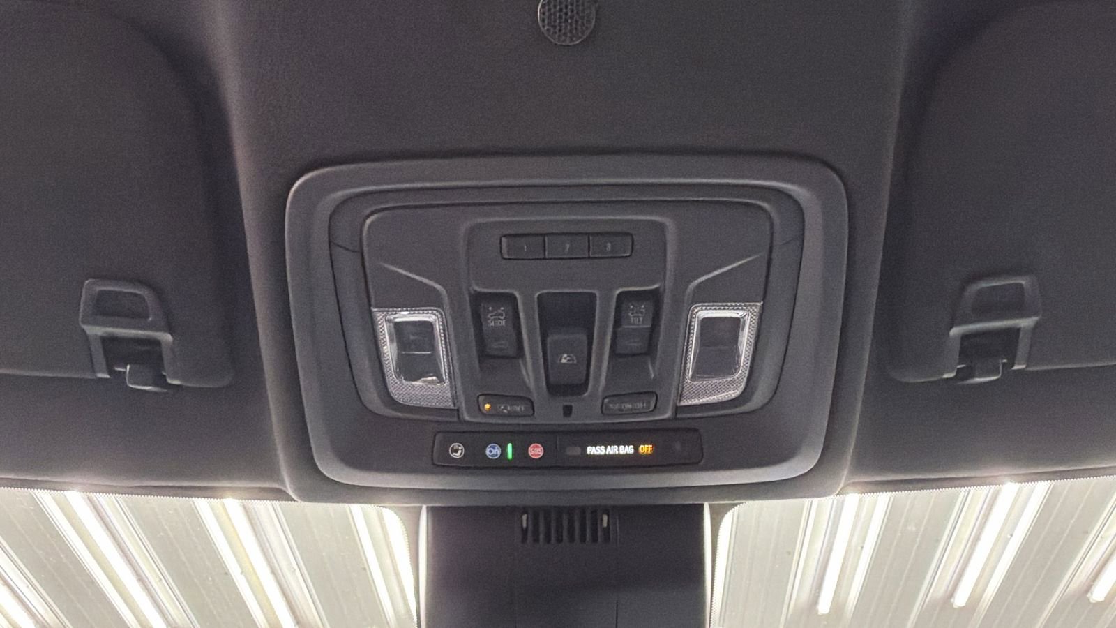 Used 2025 GMC Sierra 1500 AT4X image 36