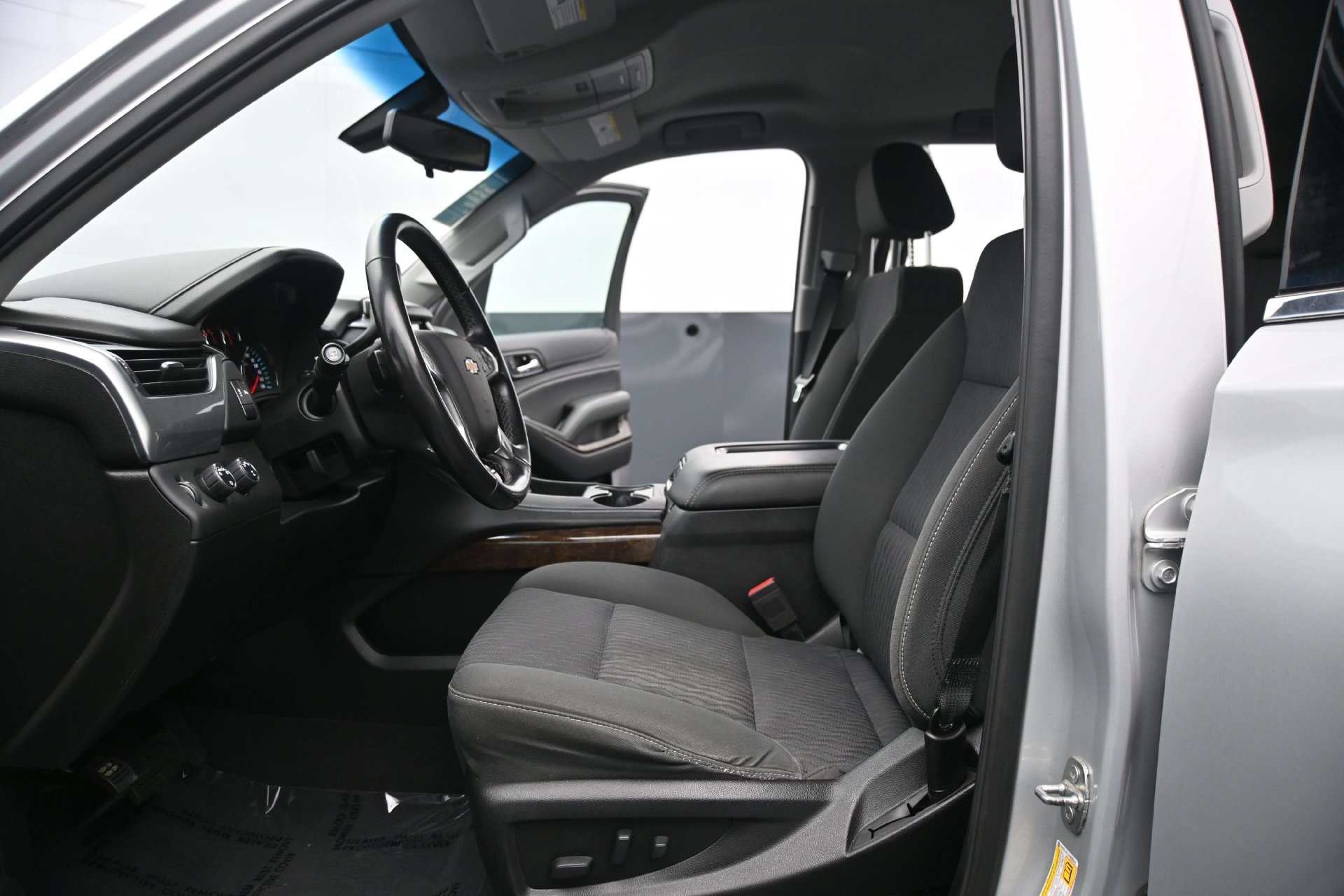 Used 2019 Chevrolet Tahoe LS AWD/4WD image 19