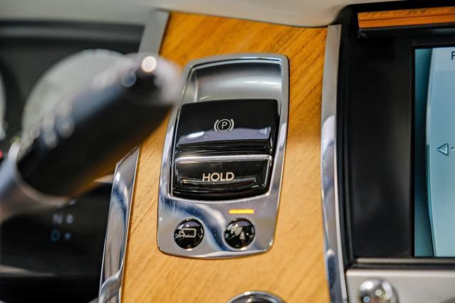Used 2017 Rolls-Royce Wraith RWD image 41