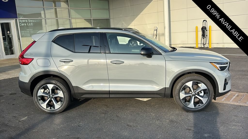 New 2026 Volvo XC40 B5 Plus w/ Protection Package Premier AWD/4WD image 28
