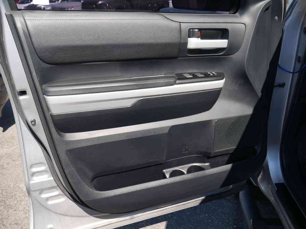 Used 2018 Toyota Tundra SR5 w/ SR5 Upgrade Package RWD image 13