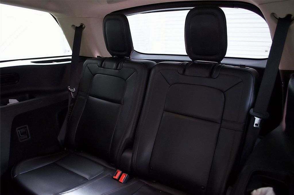 Used 2023 Lincoln Aviator Reserve w/ Equipment Group 201A image 21