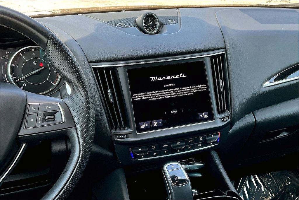 Used 2023 Maserati Levante Modena AWD/4WD image 9