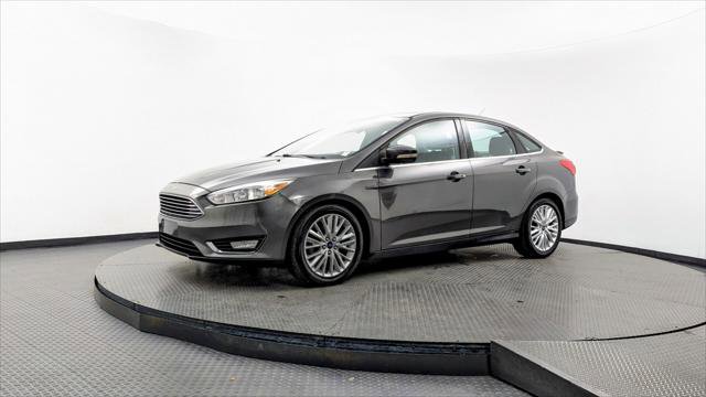 Used 2016 Ford Focus Titanium w/ Titanium Technology Package image 2