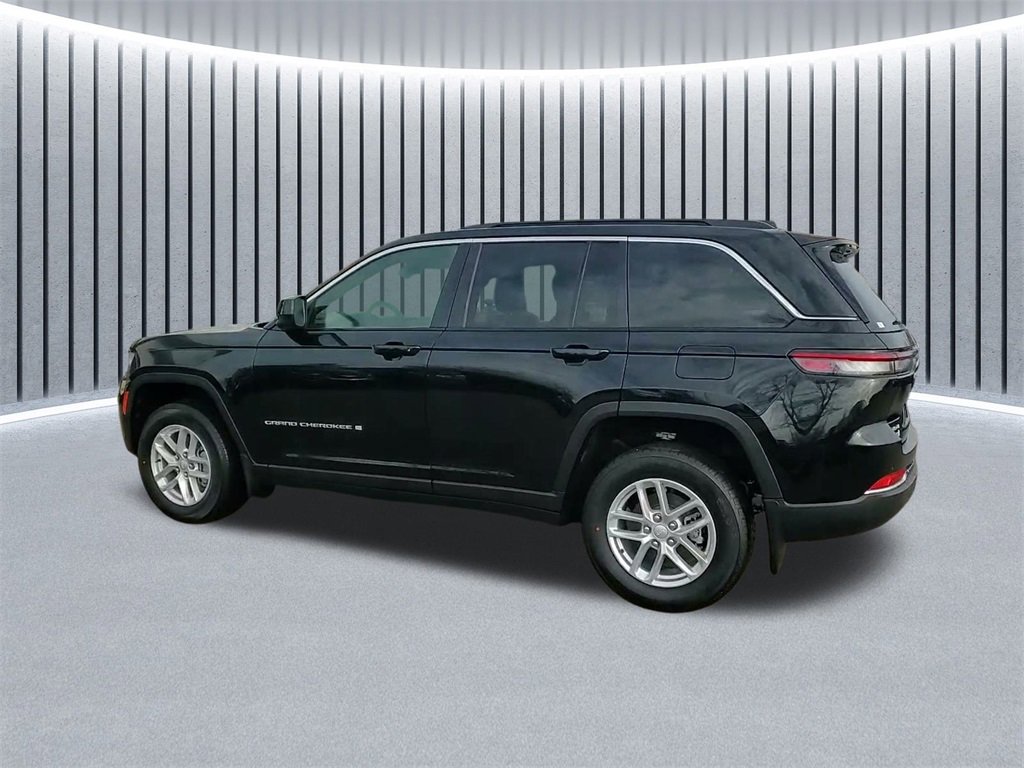New 2025 Jeep Grand Cherokee Laredo X w/ Luxury Tech Group I image 14