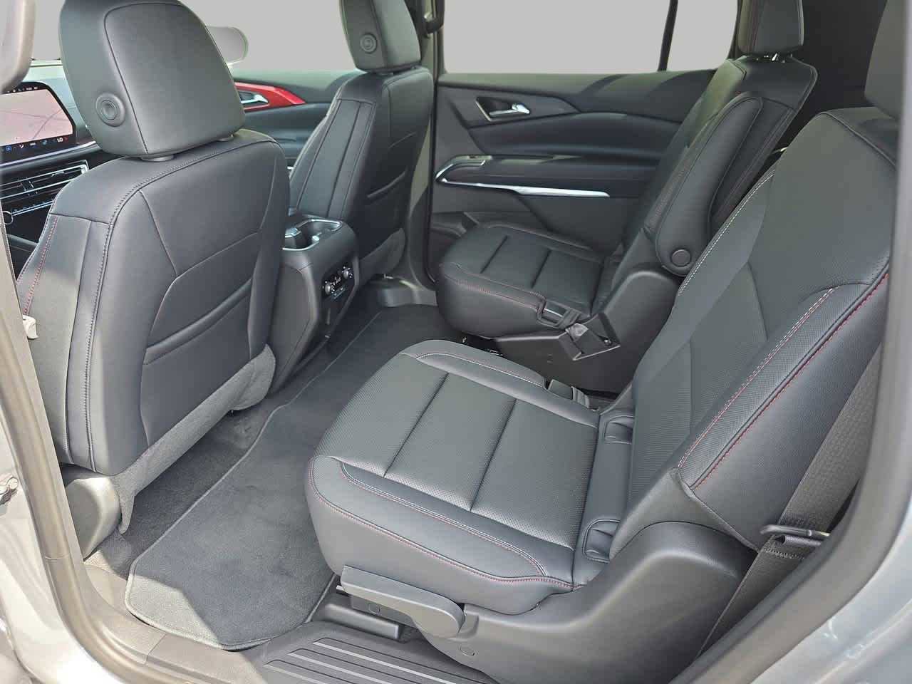 New 2026 Chevrolet Traverse Z71 w/ Driver Confidence Package AWD/4WD image 16