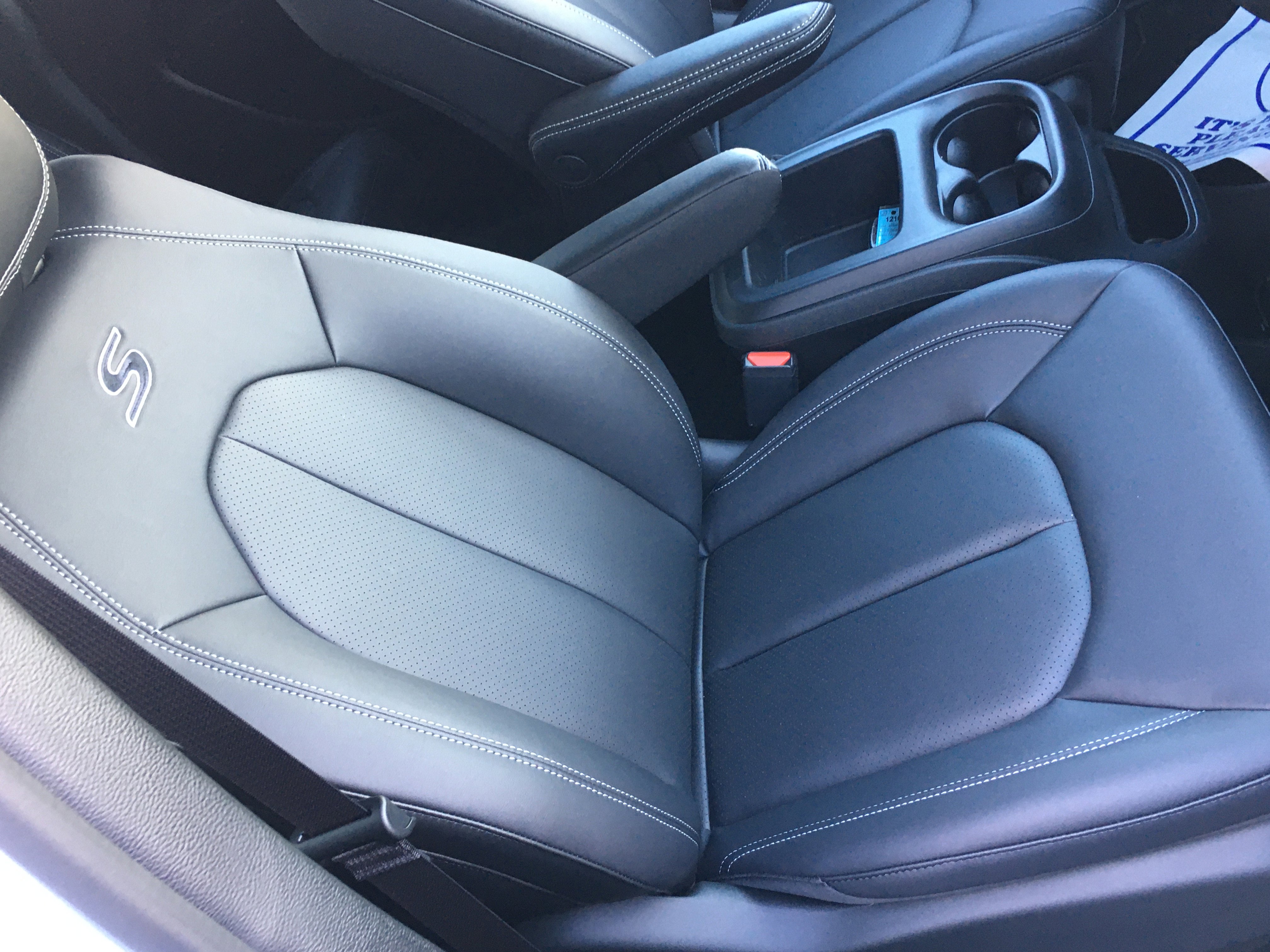 New 2026 Chrysler Pacifica Select w/ S Appearance Package image 23